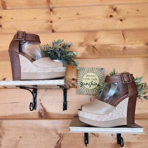 BACIO 61 Cappella Wedge Sandals Platform High Heel Leather Colorblock Boho Sz 8M